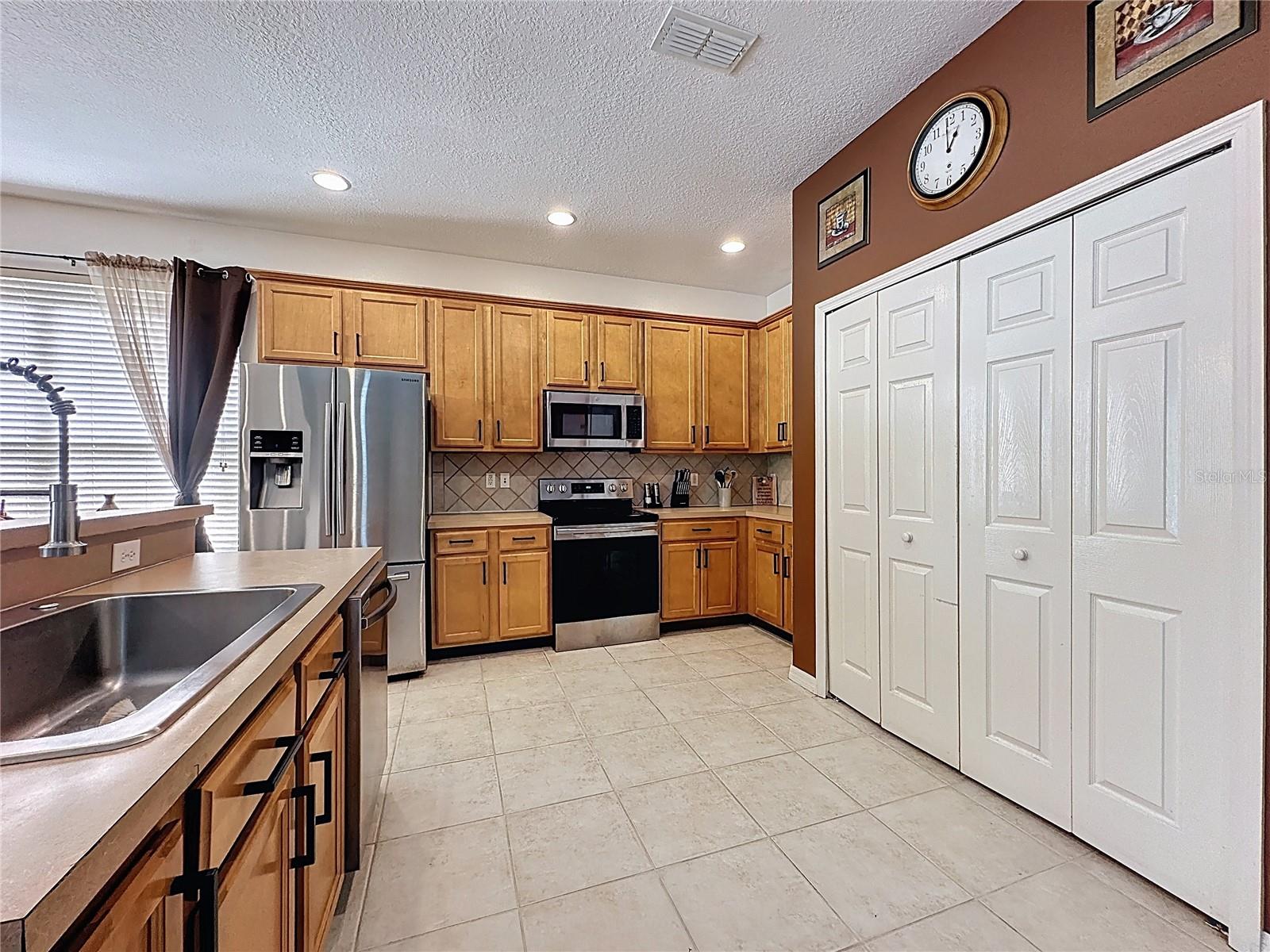 Image 19 of 93 For 344 Orange Cosmos Boulevard