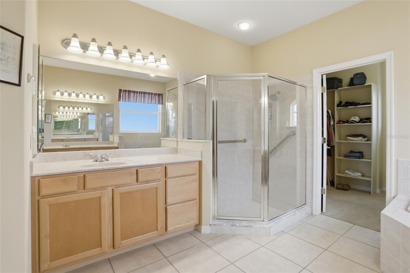 Image 22 of 42 For 14180 Islamorada Drive