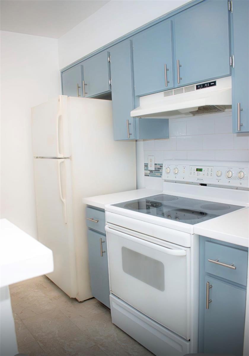 Image 4 of 14 For 5877 Windhover  A01-0