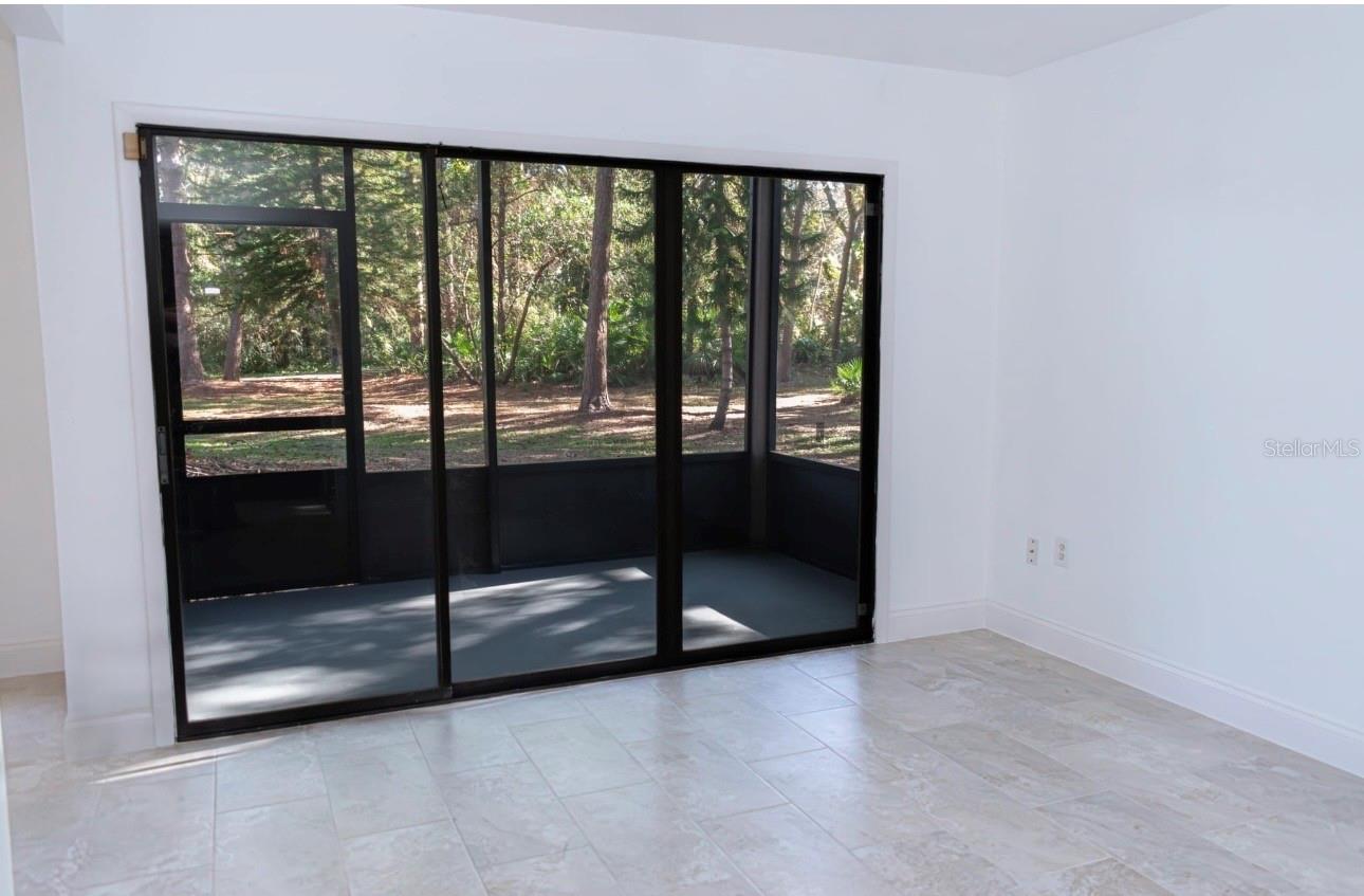 Image 7 of 14 For 5877 Windhover  A01-0