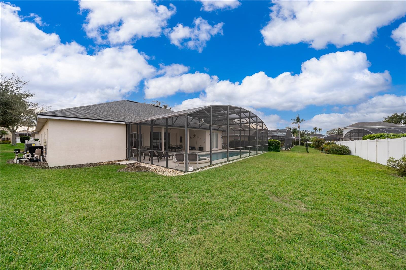 Image 31 of 37 For 569 Burford Circle