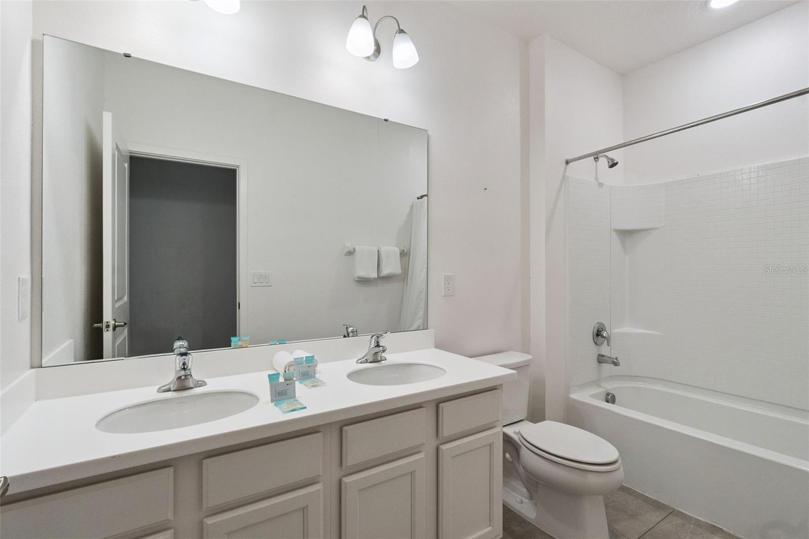 Image 16 of 67 For 262 Marcello Boulevard