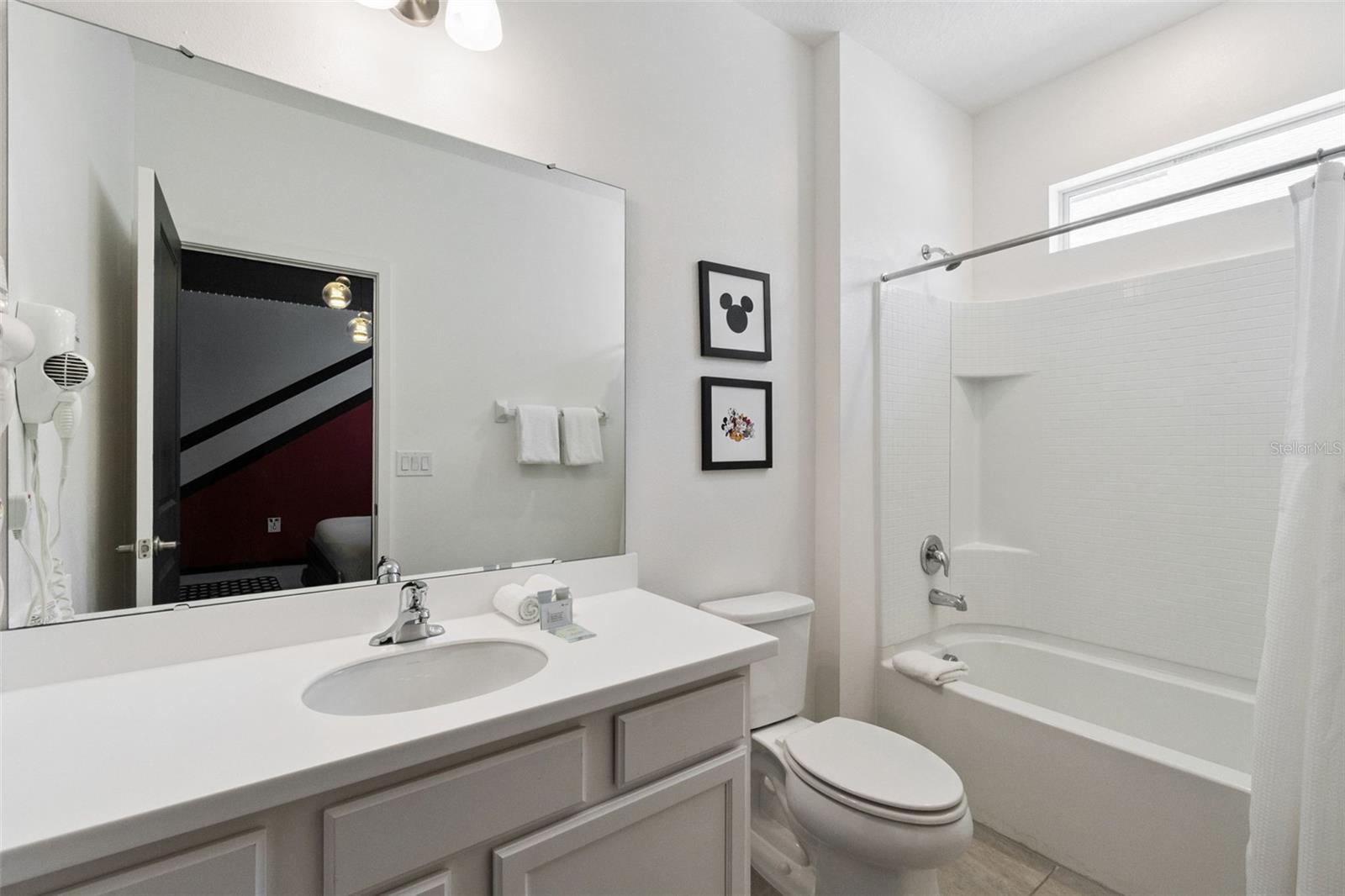 Image 17 of 67 For 262 Marcello Boulevard