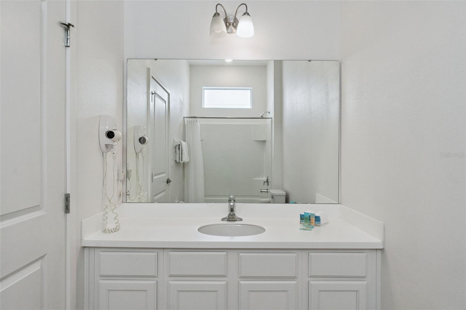 Image 24 of 67 For 262 Marcello Boulevard