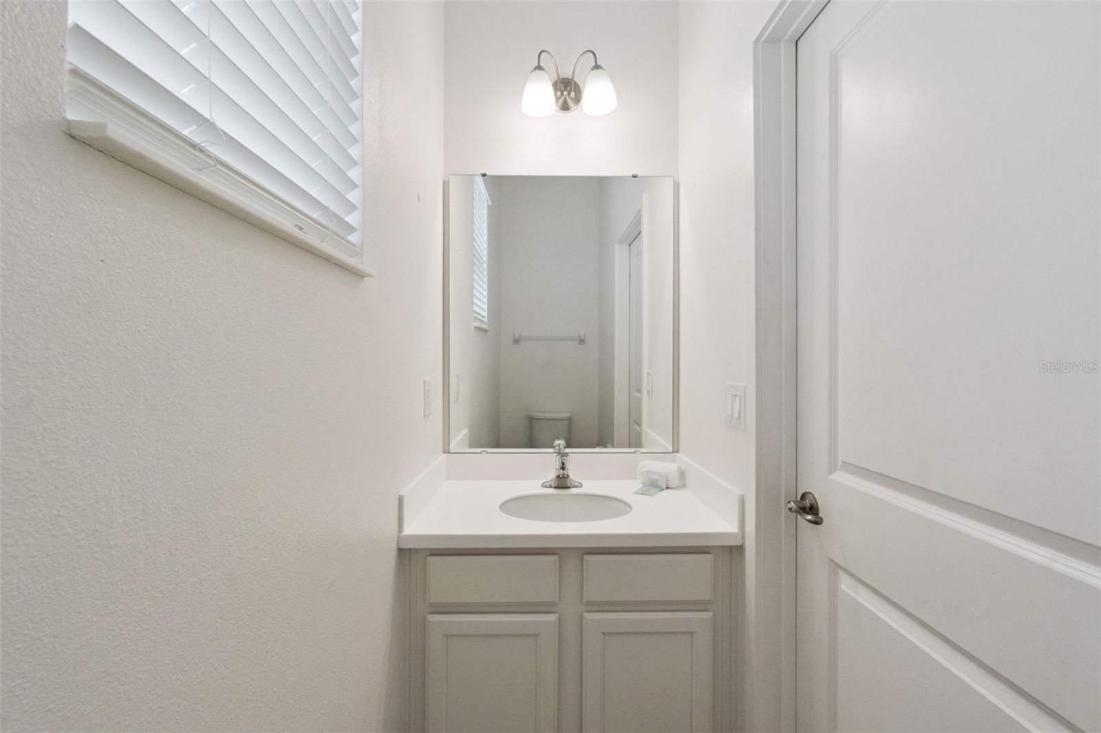 Image 27 of 67 For 262 Marcello Boulevard