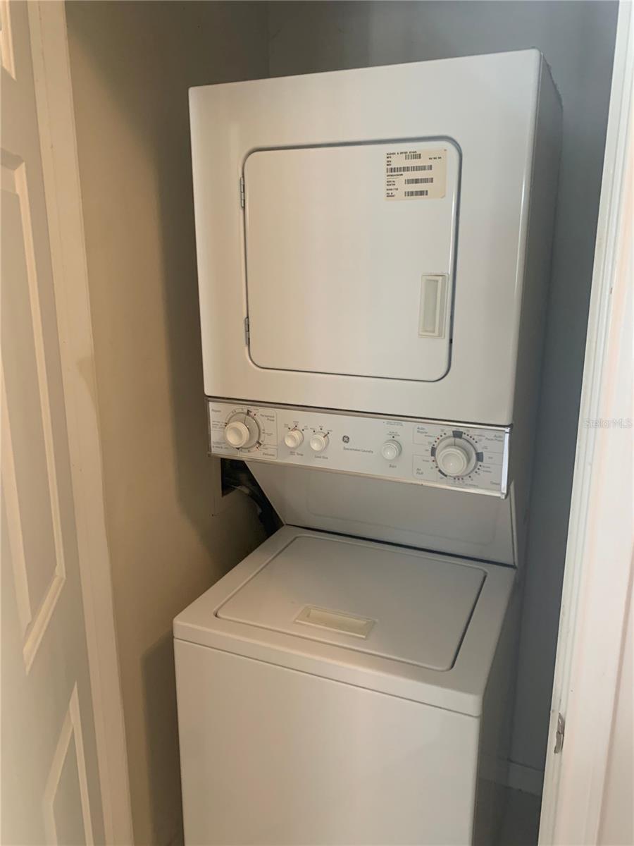 Image 12 of 26 For 571 Water Street 571