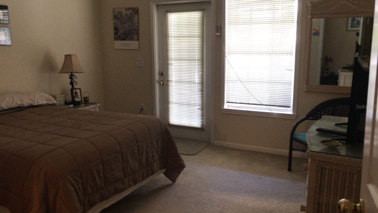 Image 21 of 26 For 571 Water Street 571