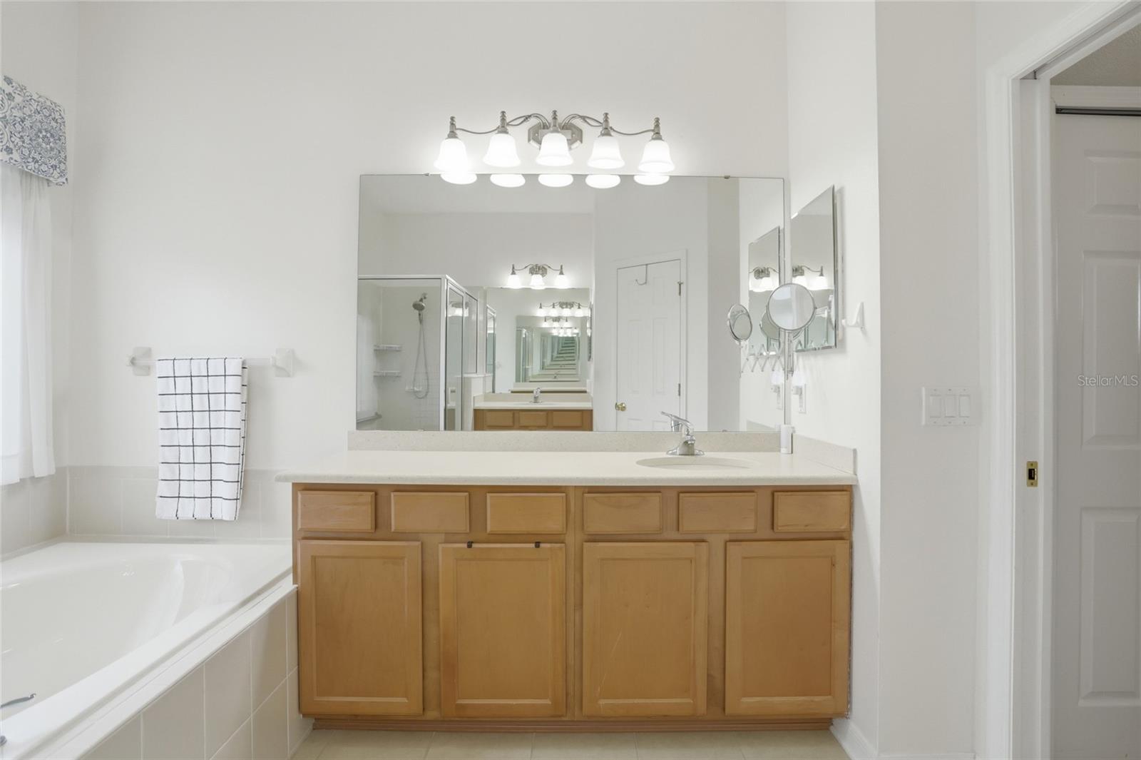 Image 17 of 32 For 3014 Zander Drive