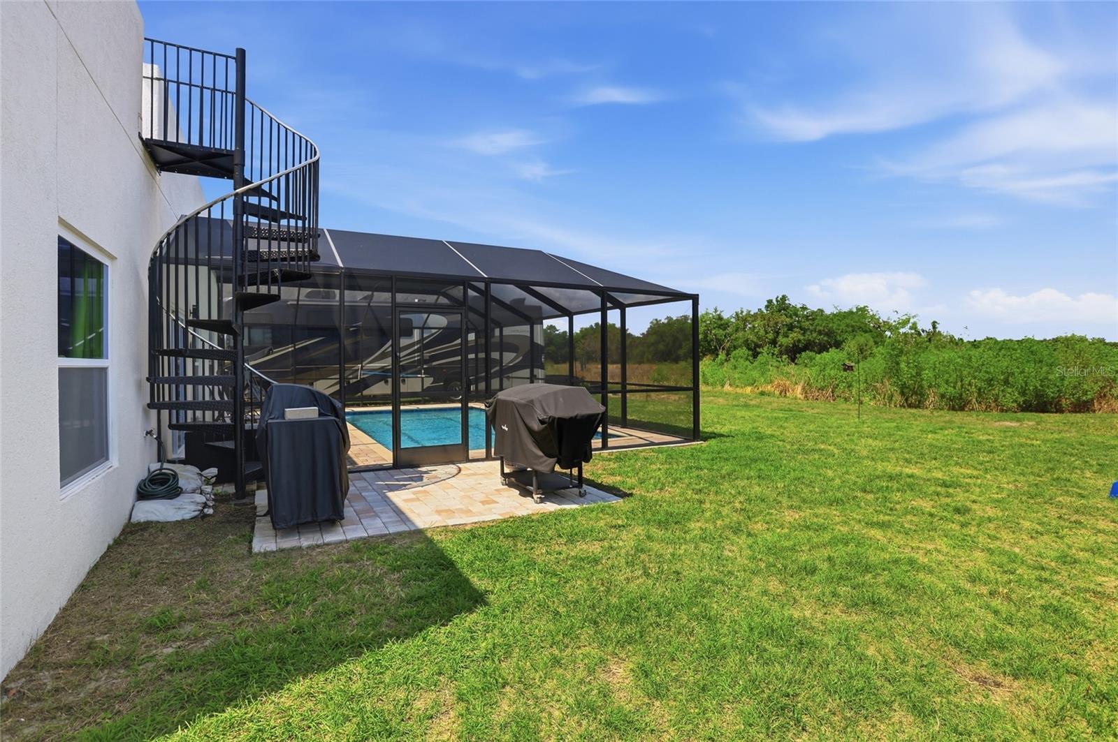 Image 22 of 25 For 316 North Boulevard E