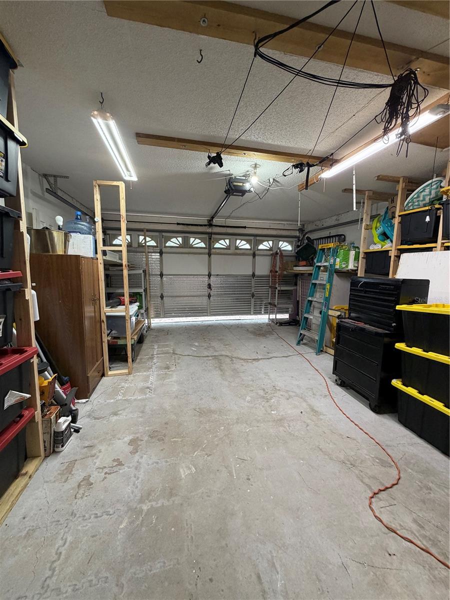 Image 27 of 28 For 9508 Glenpointe Drive