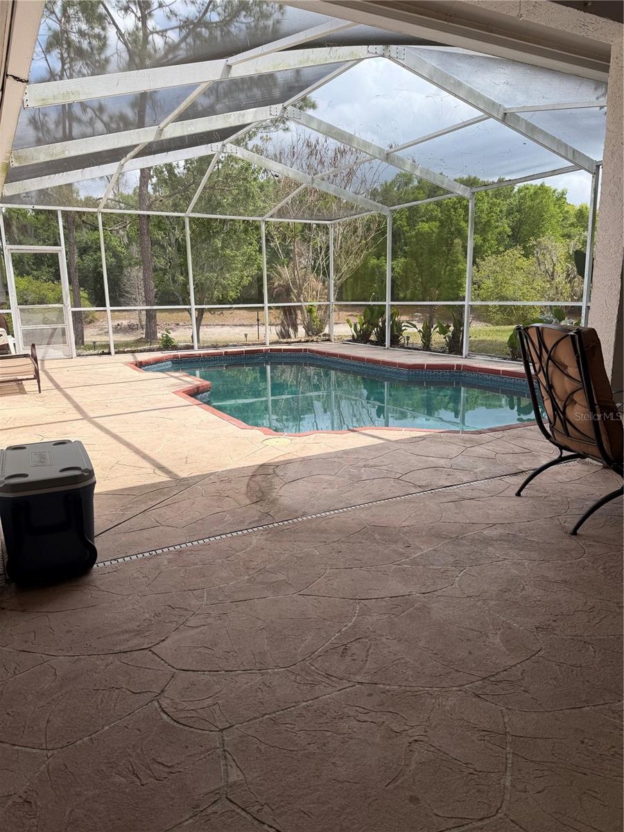 Image 5 of 28 For 9508 Glenpointe Drive