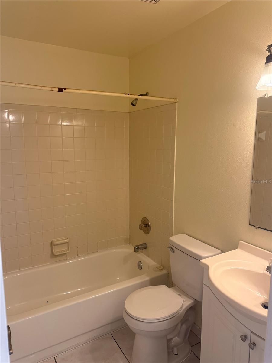 Image 14 of 26 For 62 Dorset Drive