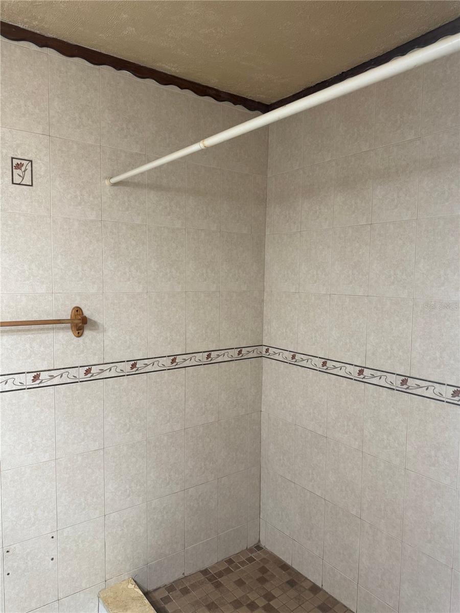 Image 20 of 26 For 62 Dorset Drive