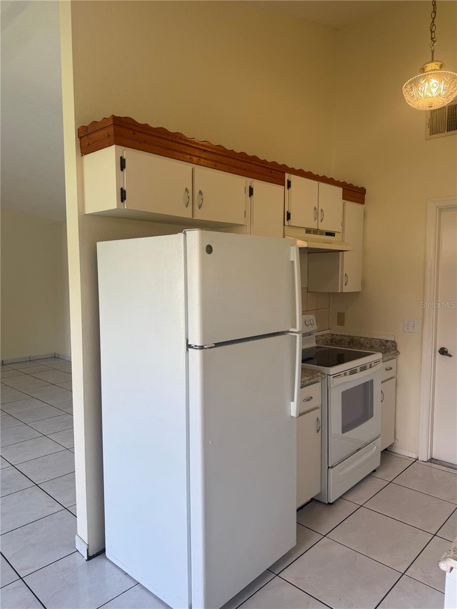 Image 8 of 26 For 62 Dorset Drive