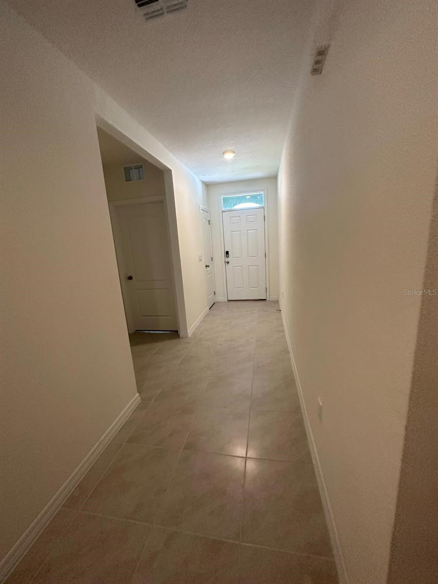 Image 15 of 17 For 975 Brooklet Drive