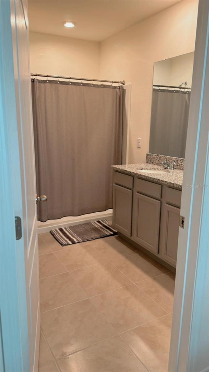 Image 6 of 17 For 975 Brooklet Drive