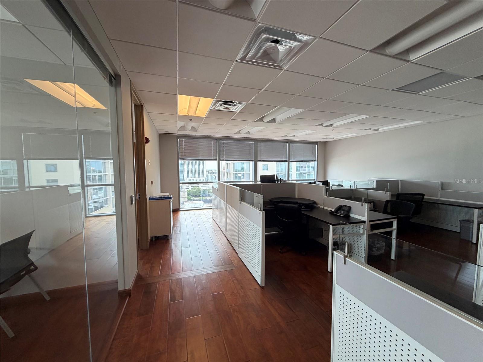 Image 10 of 21 For 121 Orange Avenue 1230