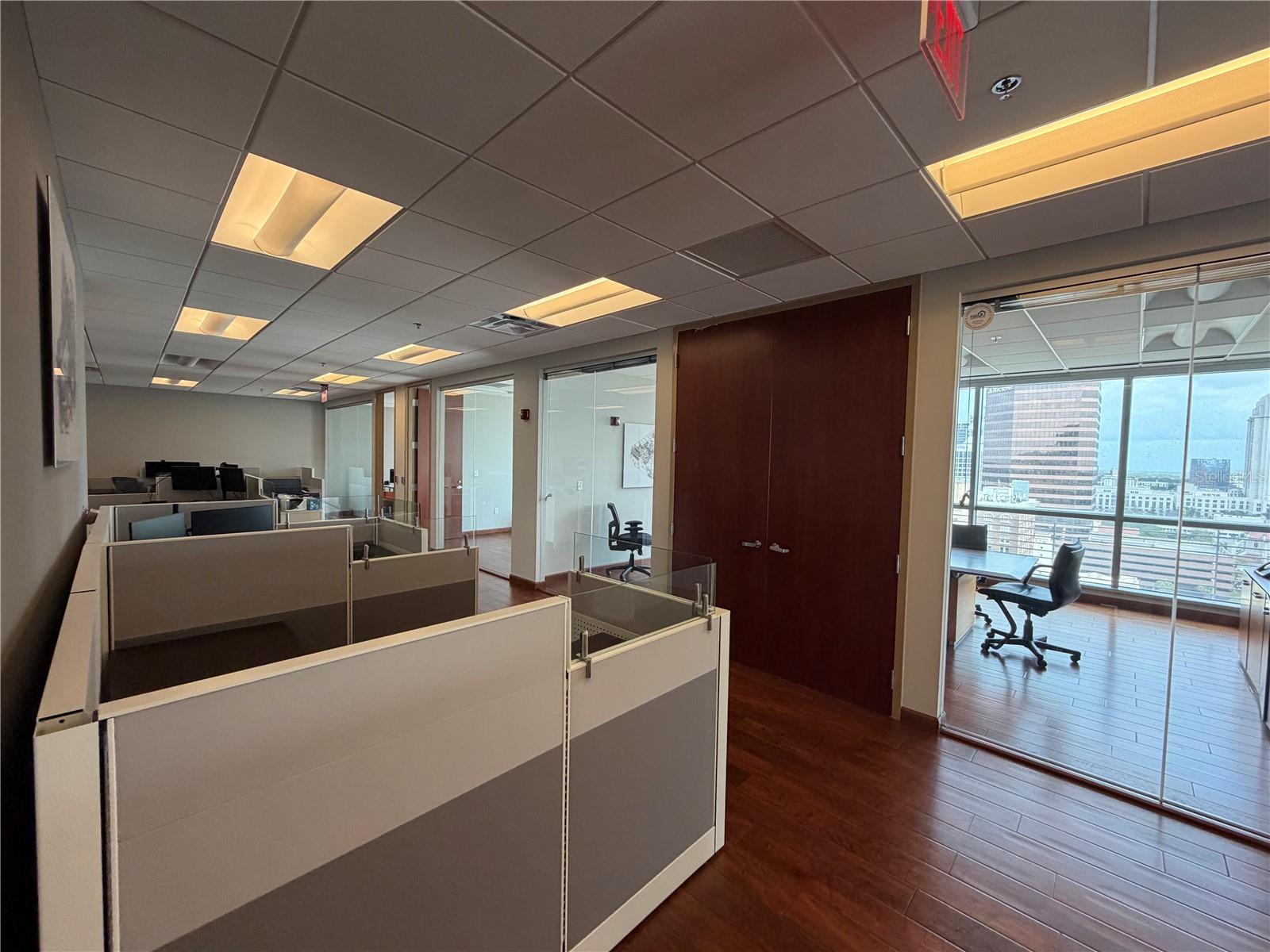 Image 17 of 21 For 121 Orange Avenue 1230