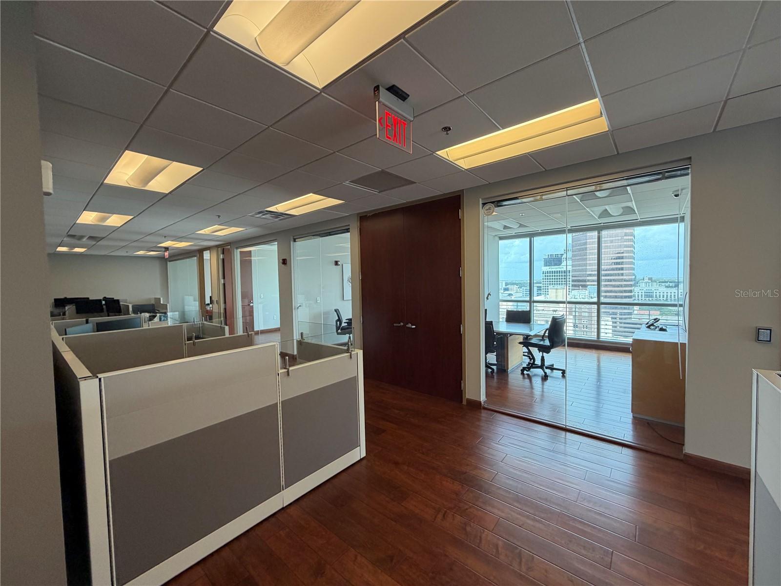 Image 18 of 21 For 121 Orange Avenue 1230