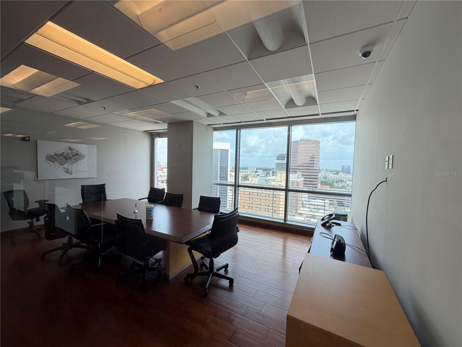 Image 8 of 21 For 121 Orange Avenue 1230