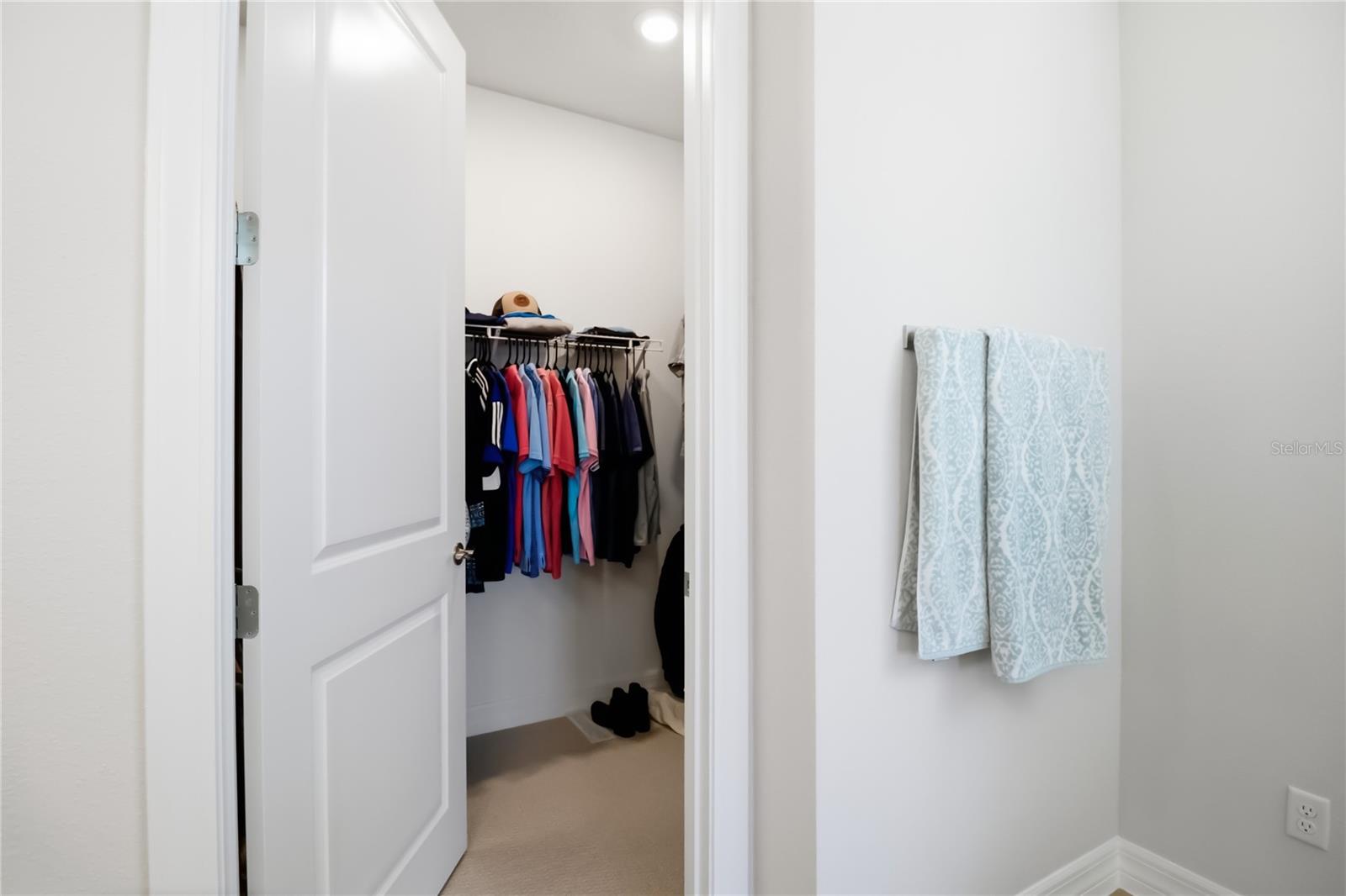 Image 31 of 45 For 2682 Midsweet Avenue