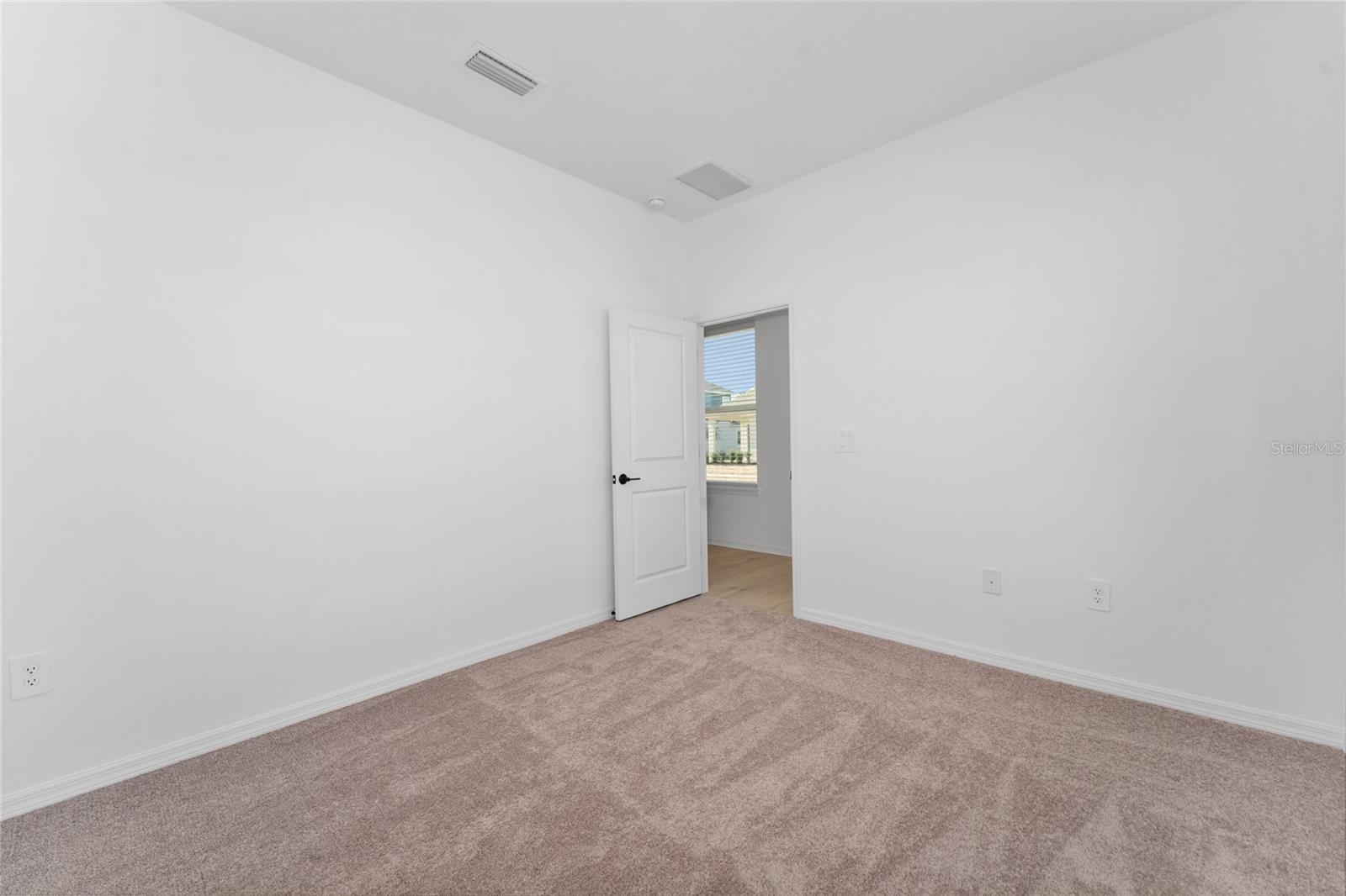 Image 11 of 38 For 15070 Summer Harvest Street