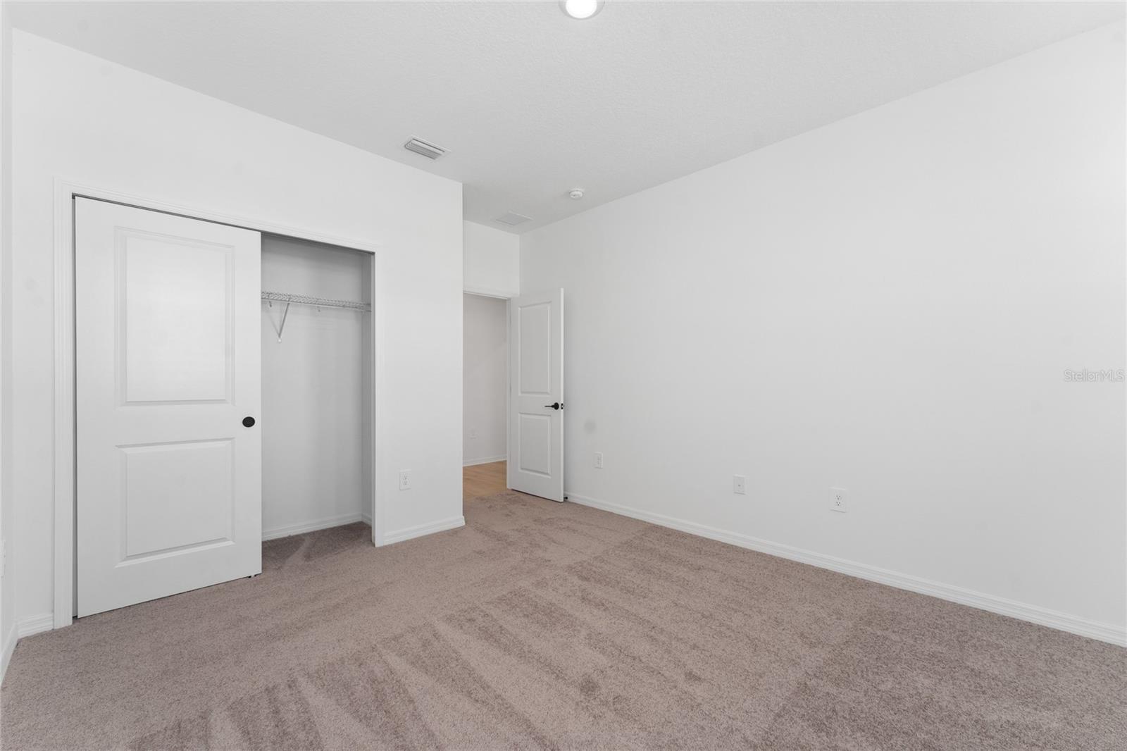 Image 21 of 38 For 15070 Summer Harvest Street