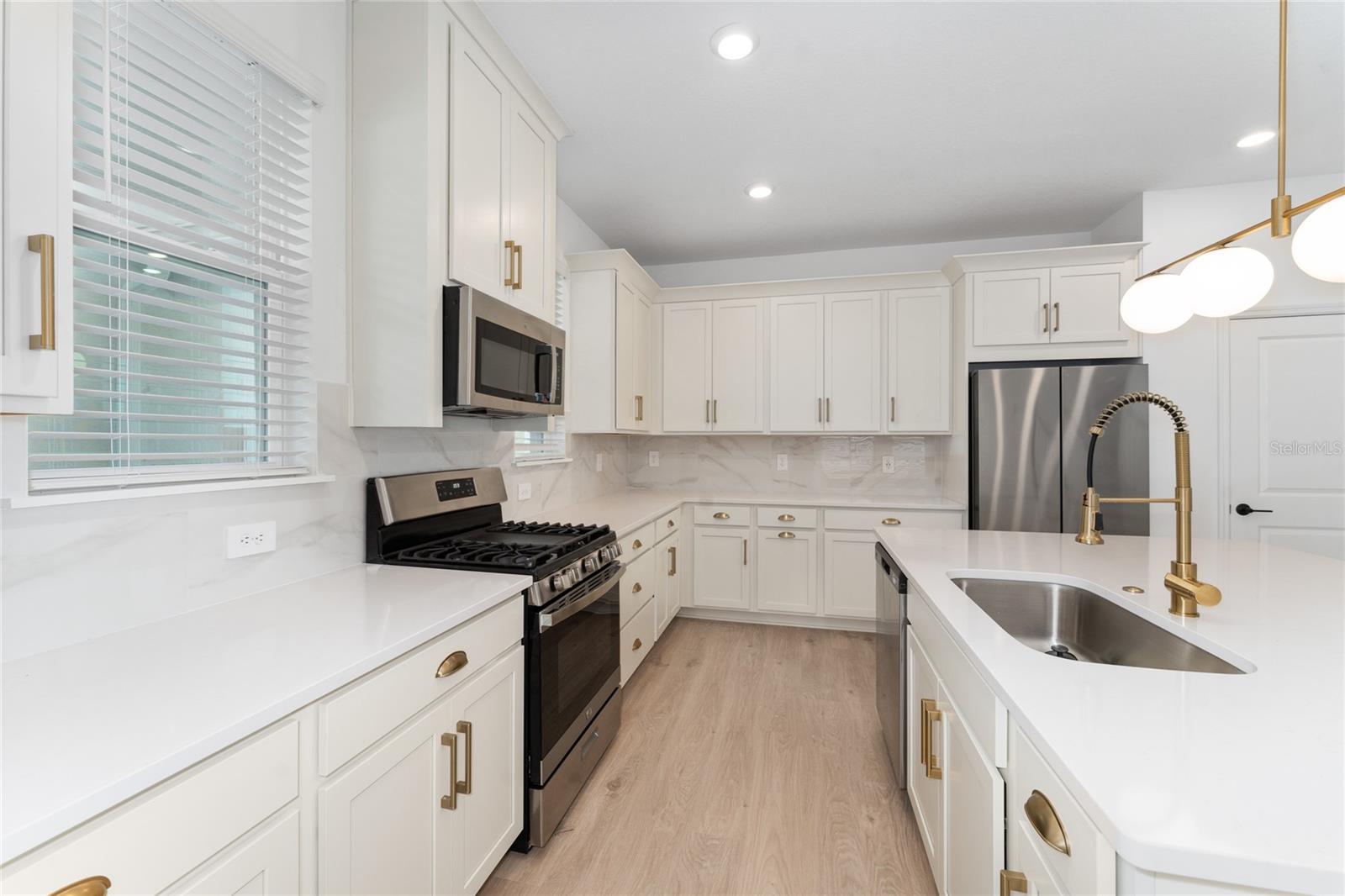 Image 7 of 38 For 15070 Summer Harvest Street