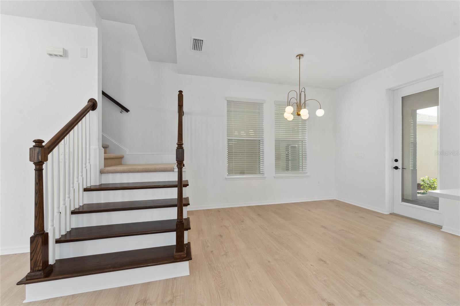 Image 9 of 38 For 15070 Summer Harvest Street