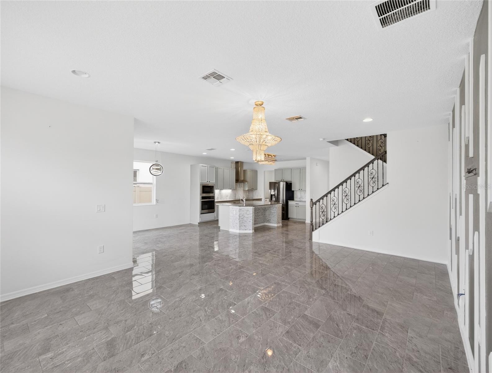 Image 25 of 74 For 2556 Leyland Cypress Lane