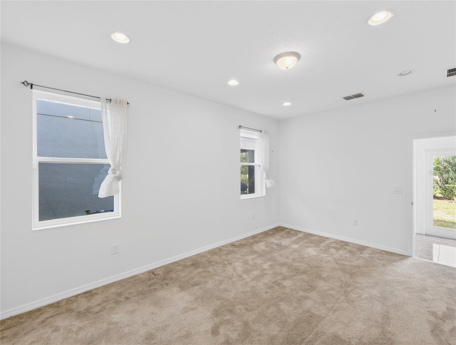 Image 26 of 74 For 2556 Leyland Cypress Lane