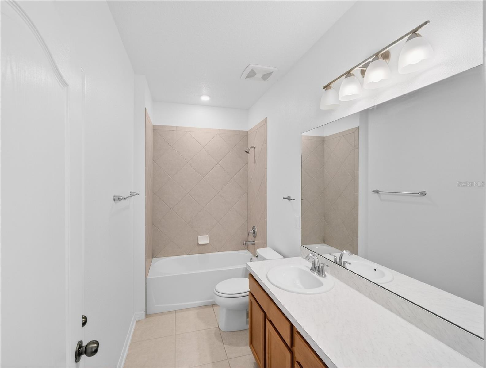 Image 35 of 74 For 2556 Leyland Cypress Lane