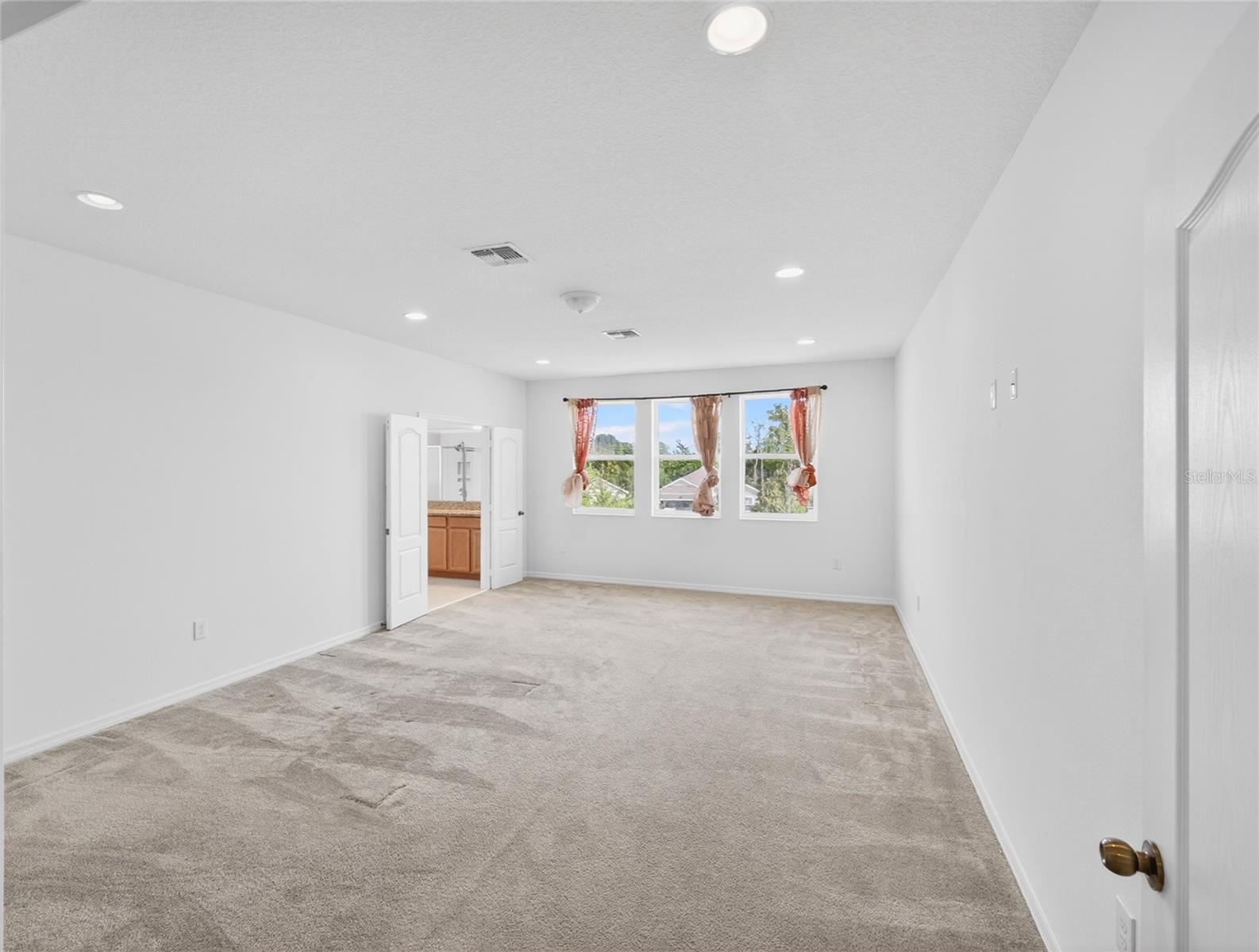 Image 49 of 74 For 2556 Leyland Cypress Lane