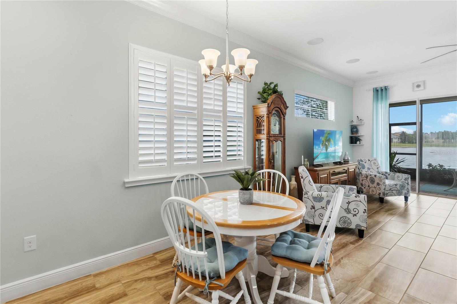 Image 11 of 52 For 2489 Datura Loop