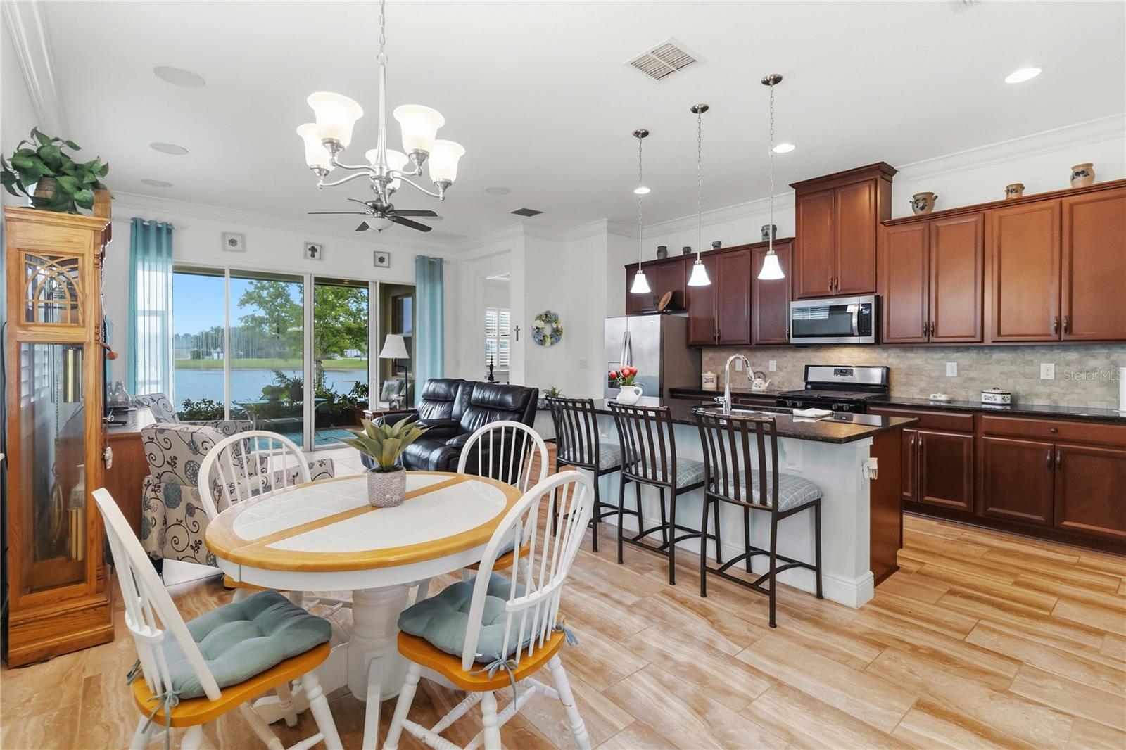 Image 13 of 52 For 2489 Datura Loop