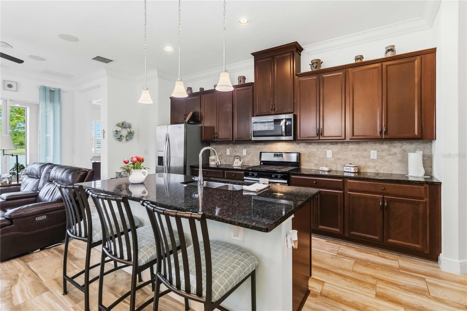 Image 14 of 52 For 2489 Datura Loop