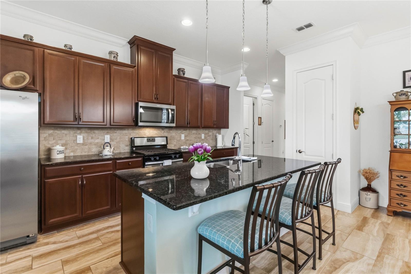 Image 15 of 52 For 2489 Datura Loop