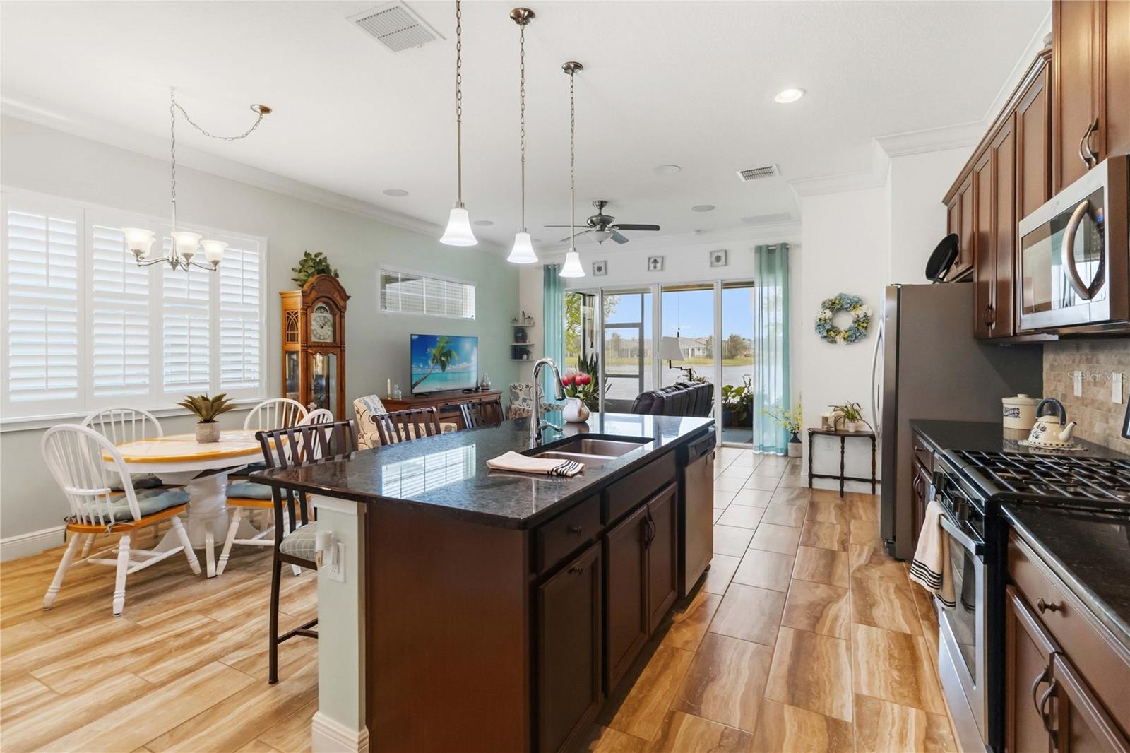 Image 16 of 52 For 2489 Datura Loop