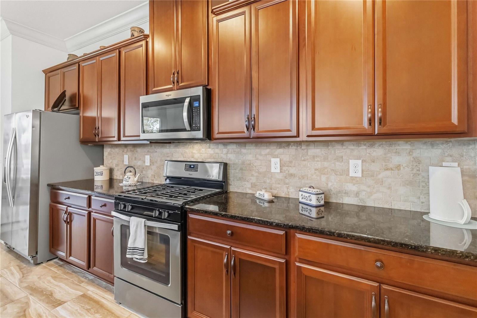 Image 18 of 52 For 2489 Datura Loop