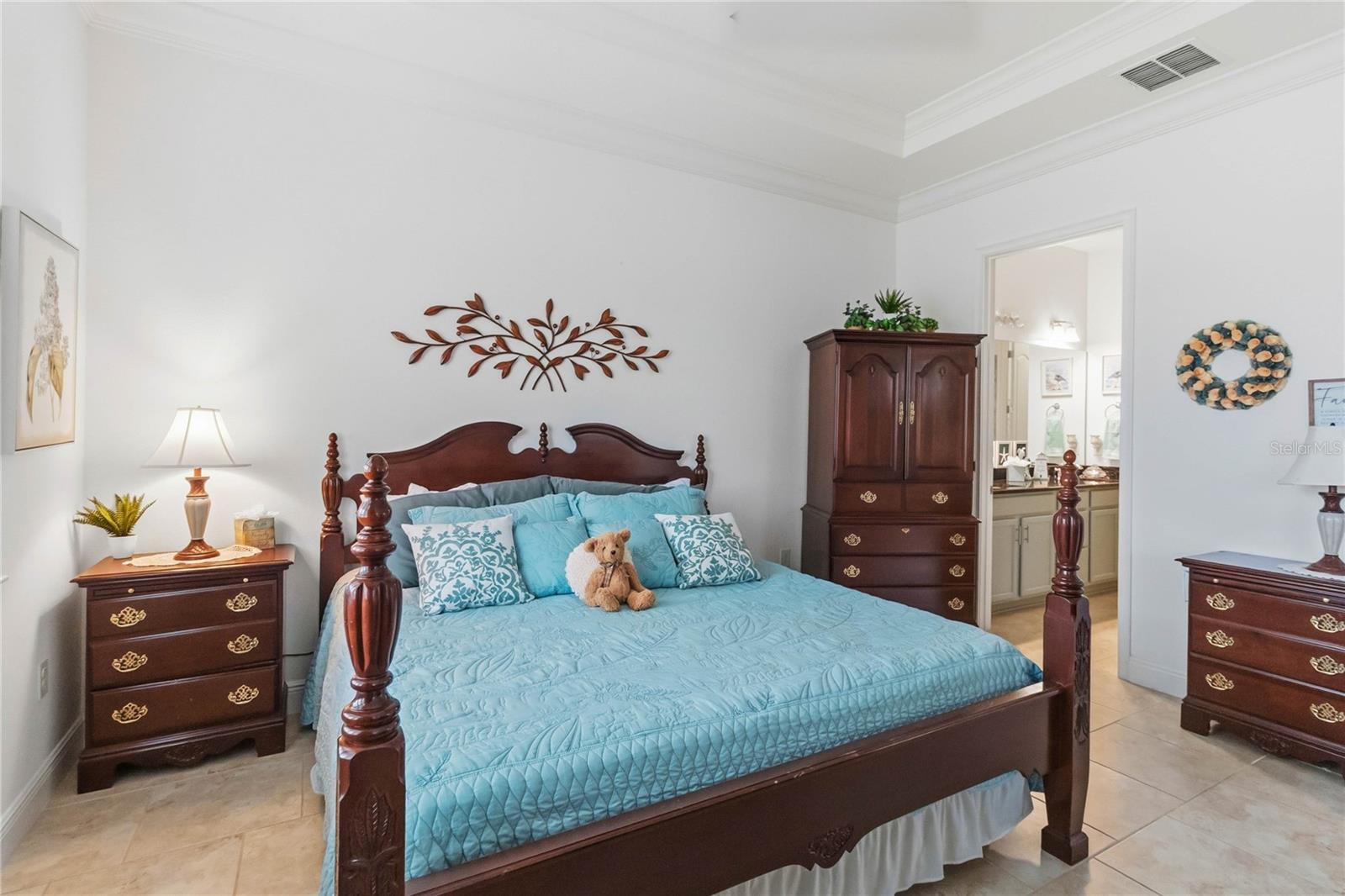 Image 28 of 52 For 2489 Datura Loop