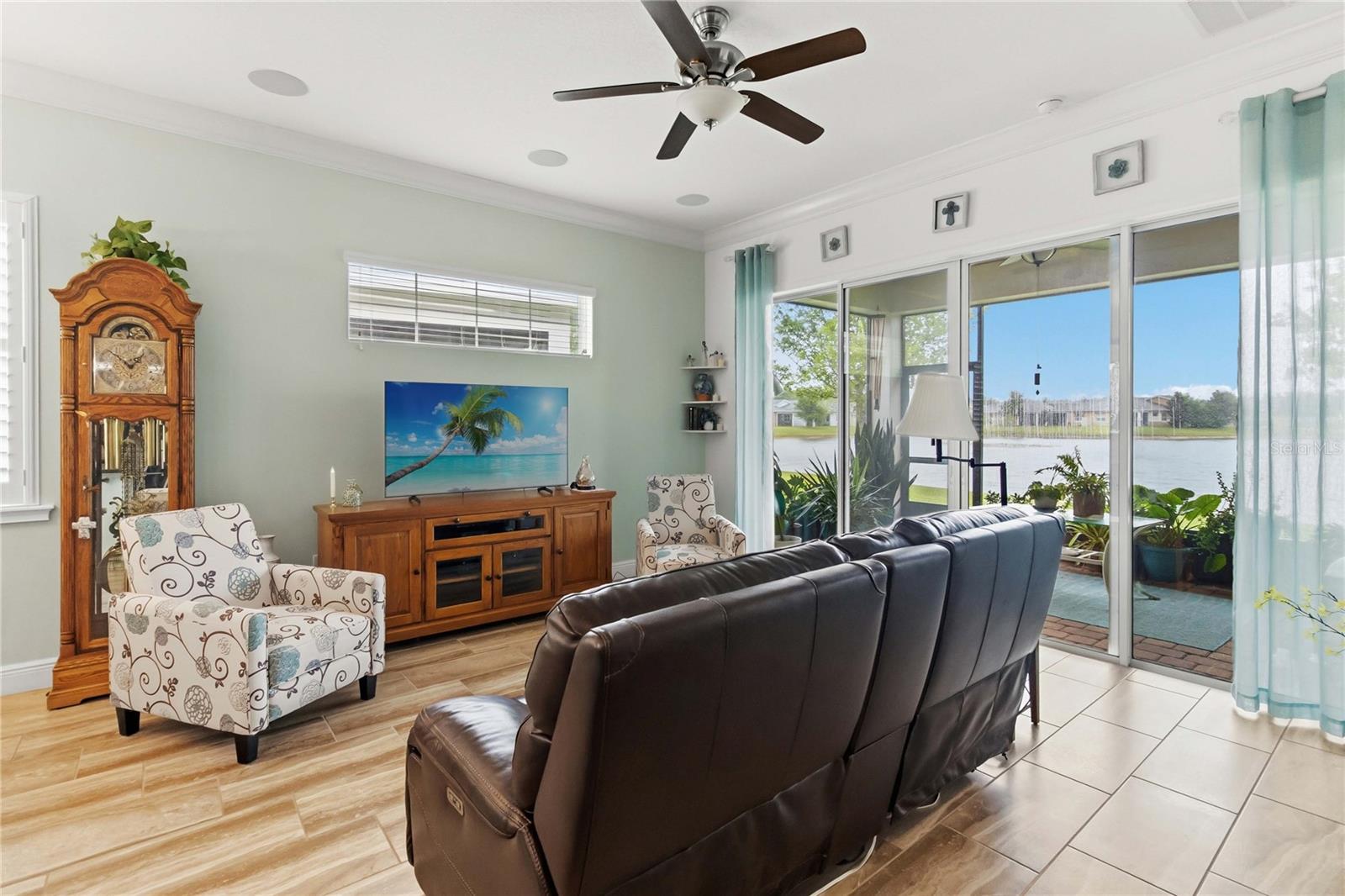 Image 7 of 52 For 2489 Datura Loop