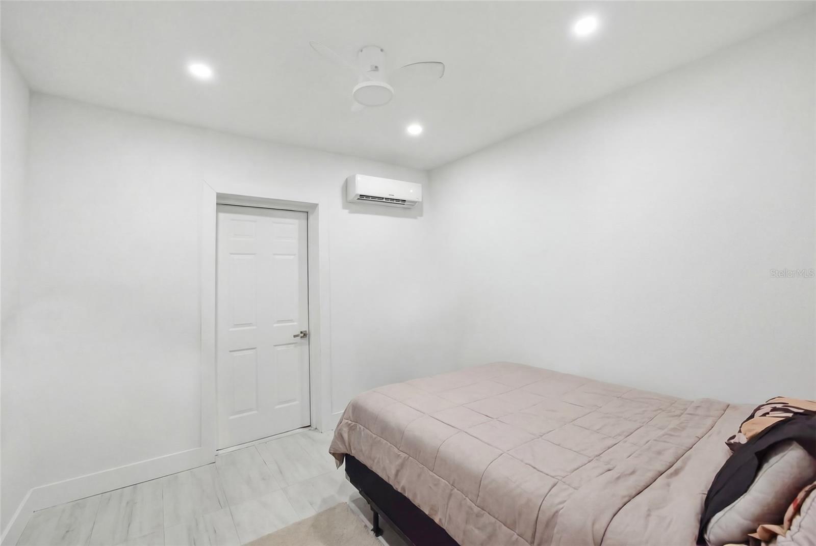 Image 24 of 34 For 5809 17th Street