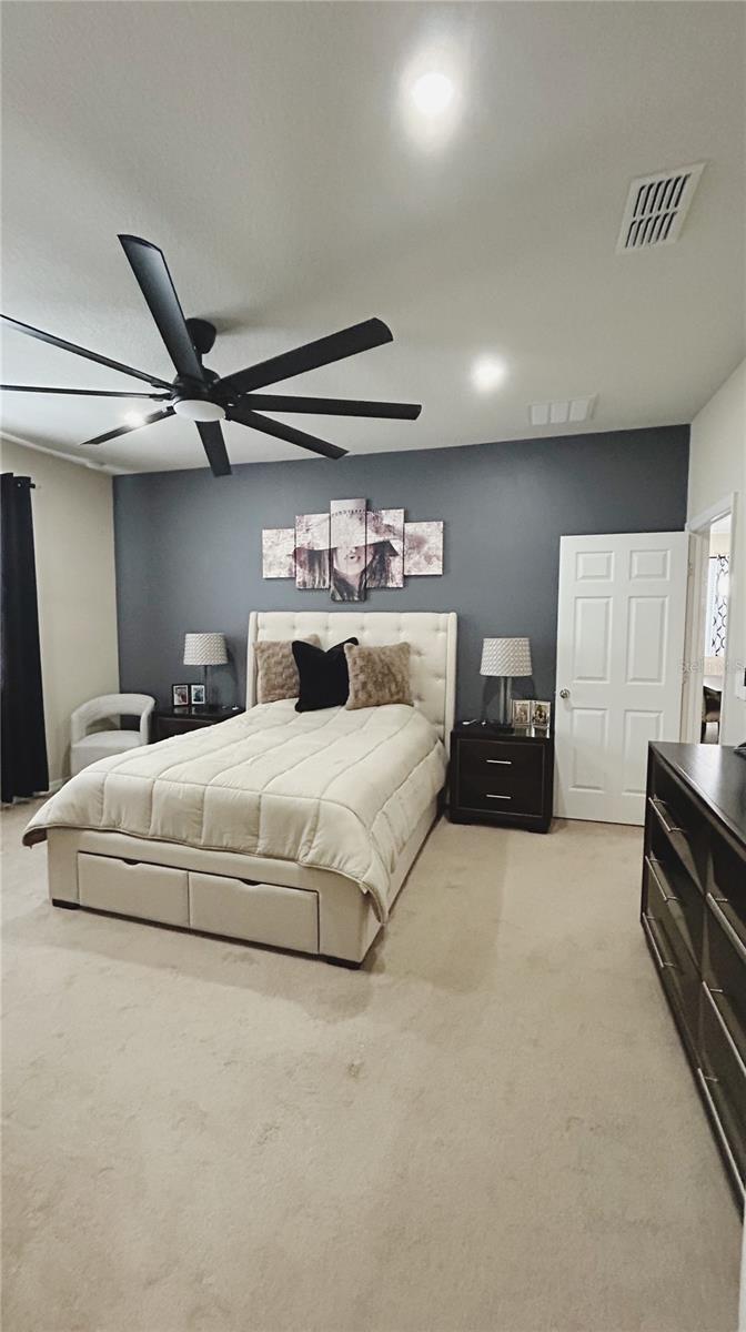 Image 9 of 10 For 8761 Hinsdale Heights Drive