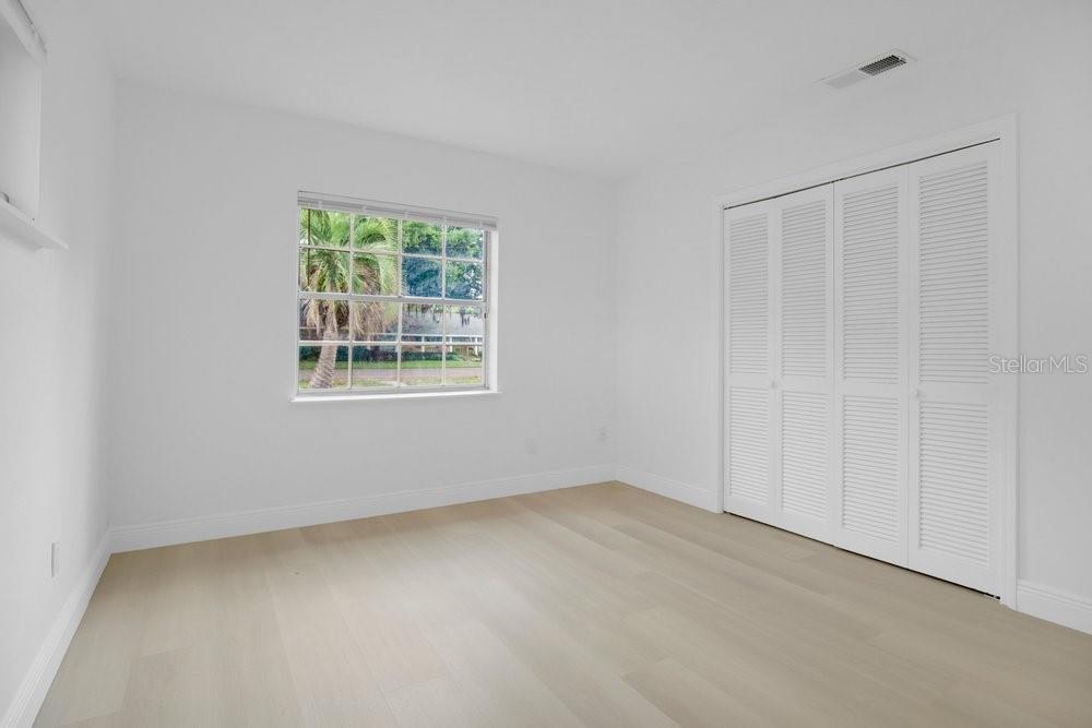 Image 22 of 41 For 1241 Manchester Road