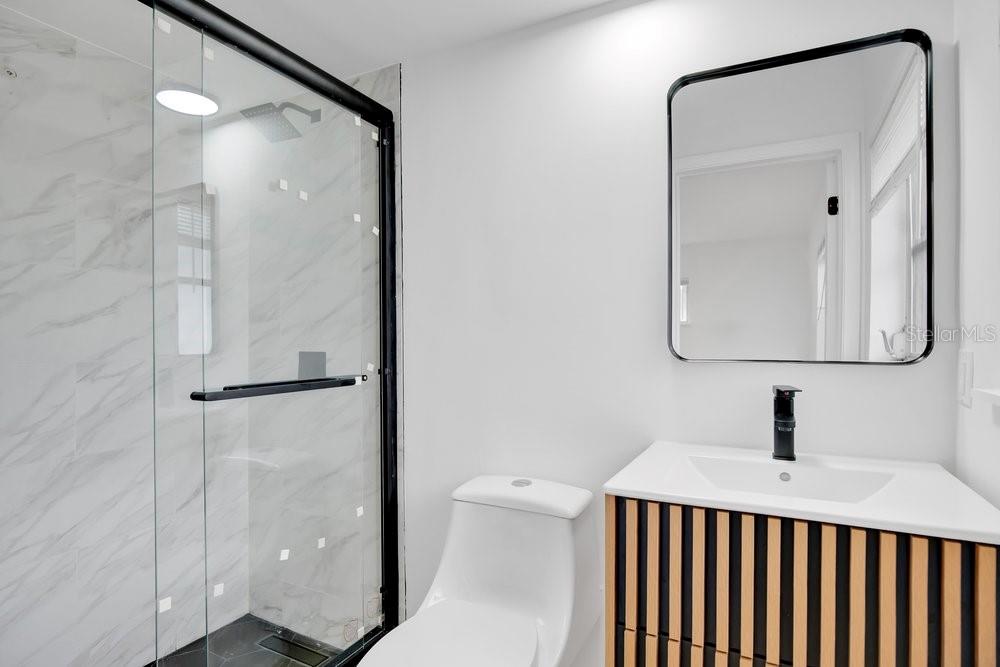 Image 23 of 41 For 1241 Manchester Road