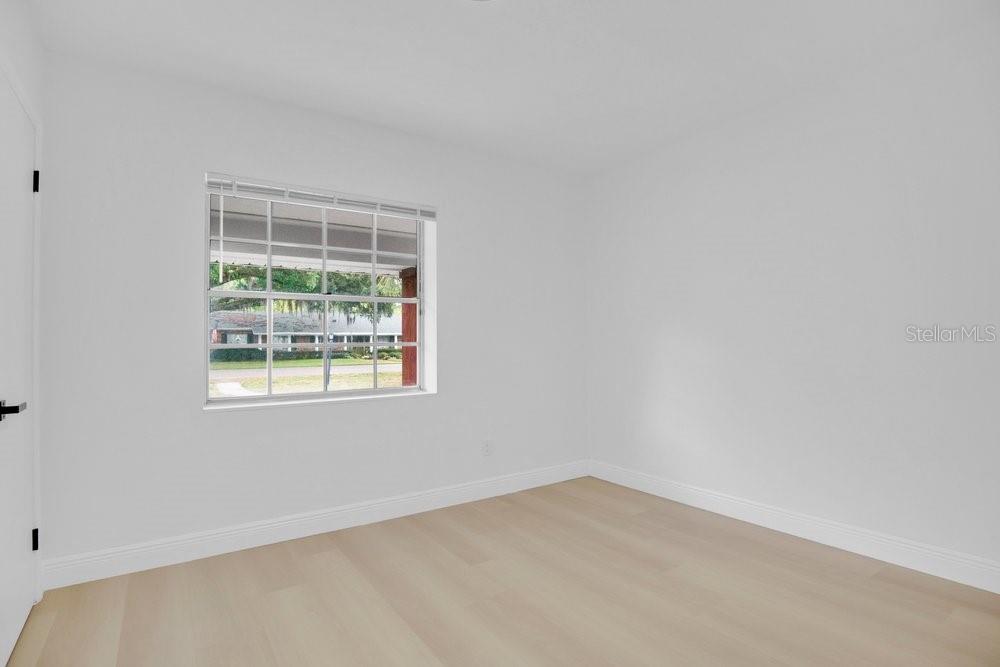 Image 24 of 41 For 1241 Manchester Road