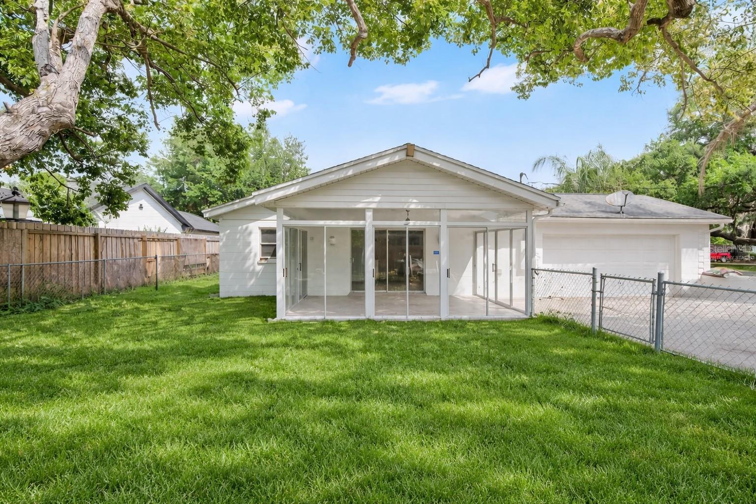 Image 7 of 41 For 1241 Manchester Road