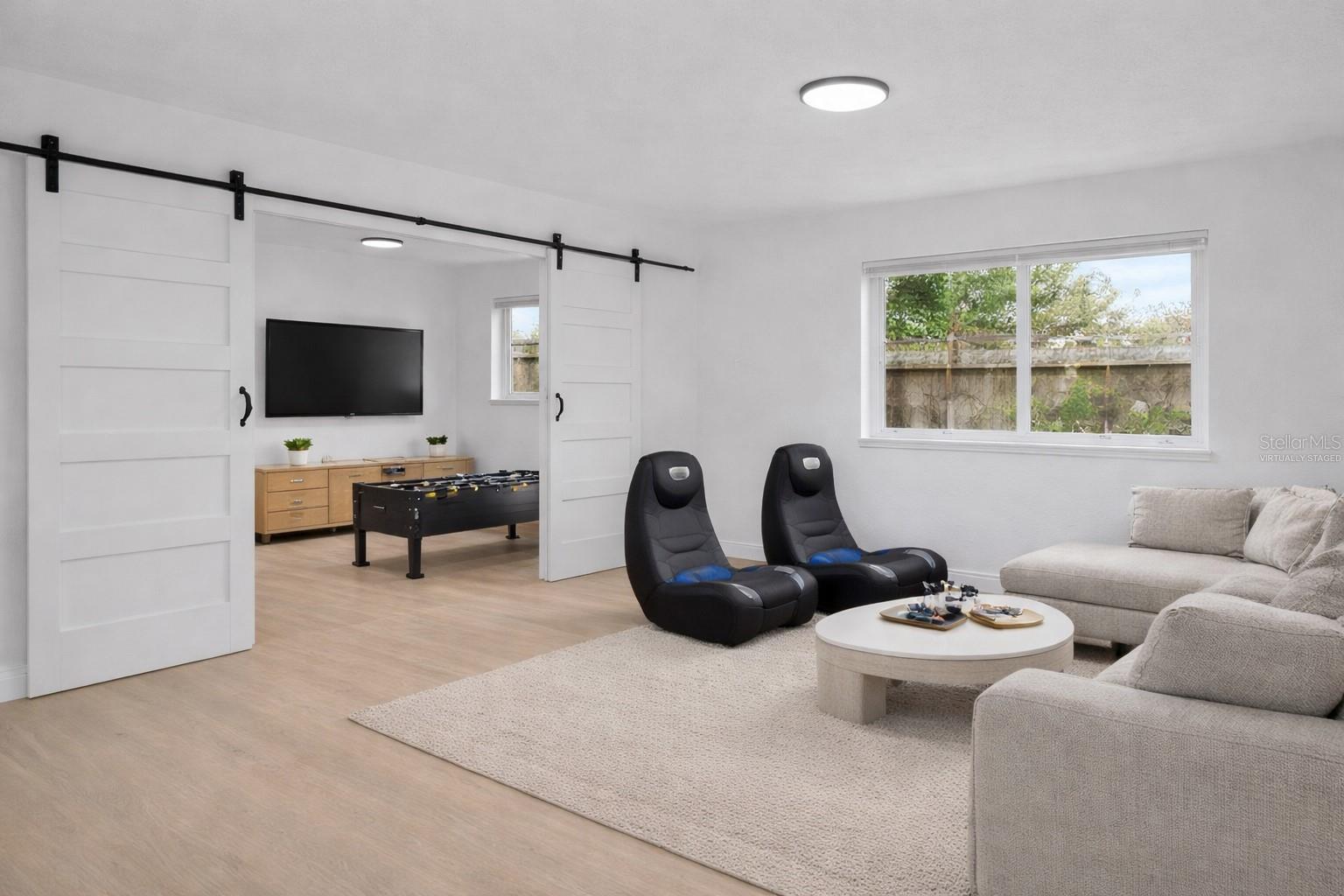 Image 8 of 41 For 1241 Manchester Road