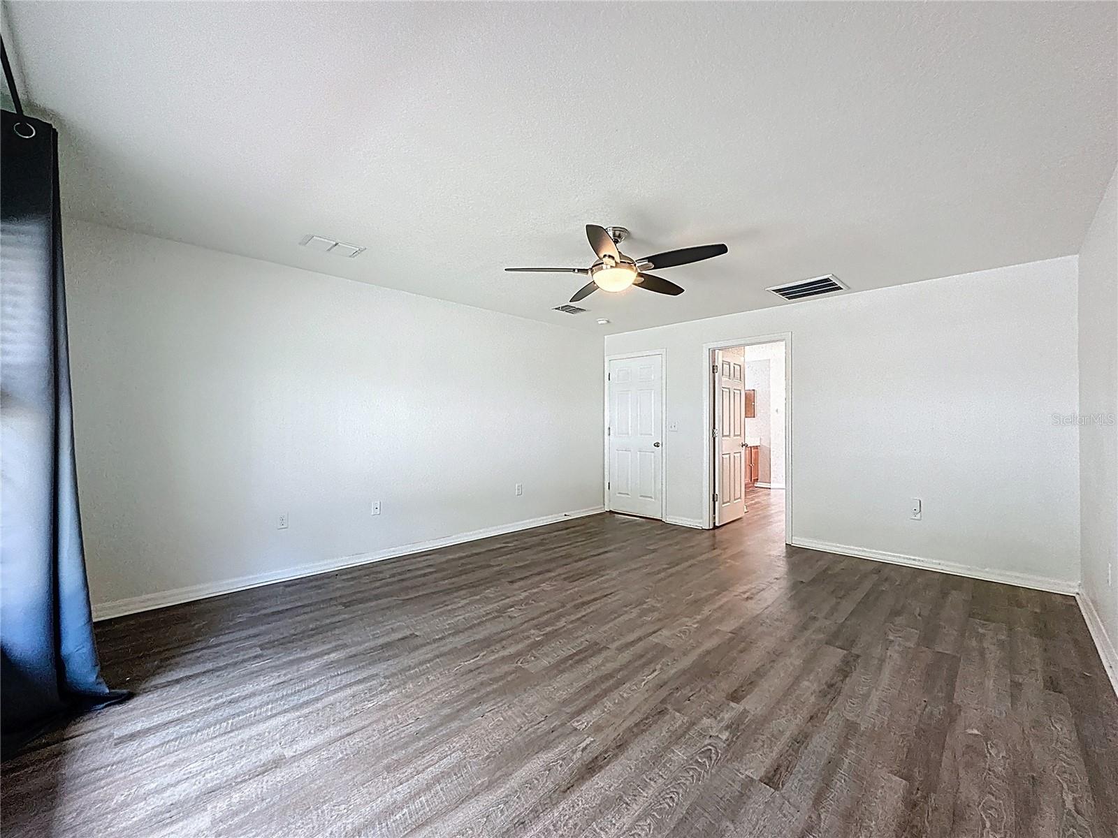 Image 18 of 71 For 31249 Satinleaf Run