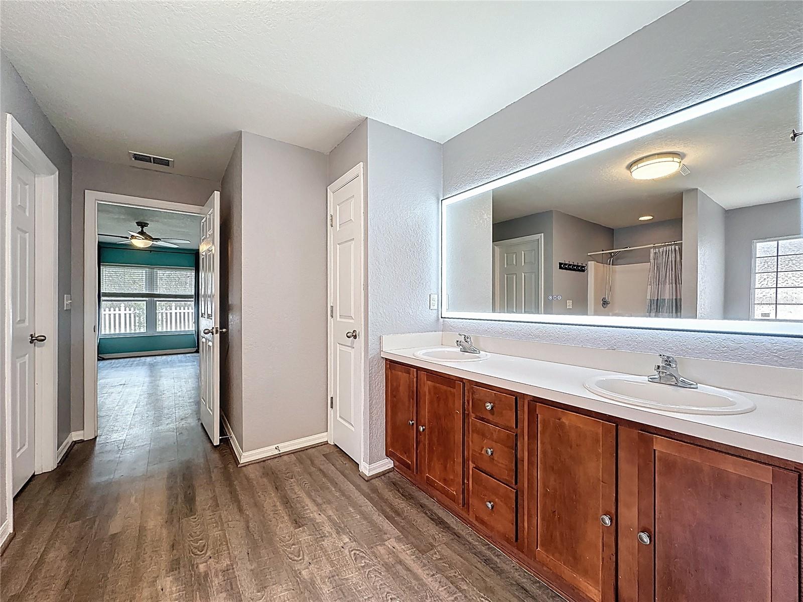 Image 25 of 71 For 31249 Satinleaf Run